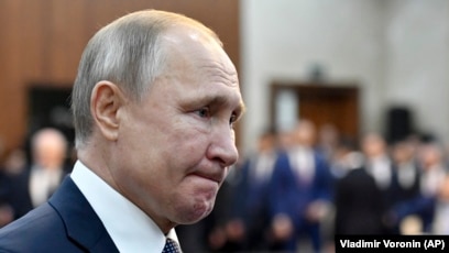 Путин Улыбается Фото