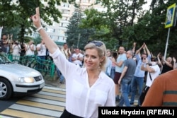 Veranika Tsapkala at a Tsikhanouskaya rally in Minsk's Kyiv Square on August 6, 2020