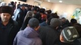 Таджикистанцы не могут получить денежные переводы