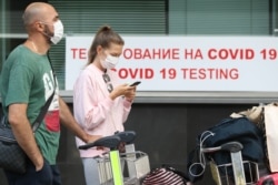 Экспресс-тестирование пассажиров на коронавирус в аэропорту Внуково. Фото: ТАСС