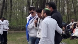 #Загрузка_Холокост: фильм-компиляция о путешествии израильских школьников в лагерь смерти