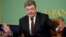 Порошенко во время выступления в Японском национальном пресс-клубе в Токио, 6 апреля 2016 года 