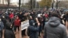 В Кишиневе проходит митинг против передачи СИБ под контроль парламента. Санду обвинила Додона в попытке узурпировать власть