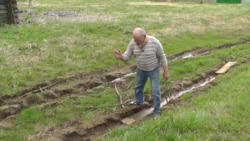Пенсионер в Пермском крае получил штраф за ремонт колеи