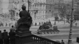Советский танк в центре Праге, 5 мая 1945 года