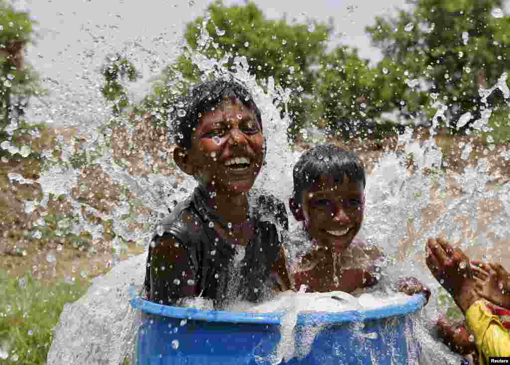 С начала жары в Индии погибли как минимум 2000 человек