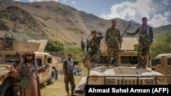 Вооруженные люди, которые объявили о готовности сопротивляться власти талибов. Панджшер, 19 августа 2021 года