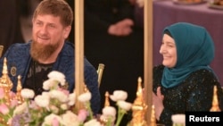 Рамзан Кадыров и его официальная супруга Медни Кадырова. Фото 1 марта 2017 года 