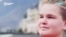 Депортировали из Турции после конфликта с отцом. Антивоенной россиянке грозит срок за надписи против войны и репрессий у Дворцовой площади