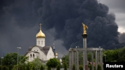 Пожар после атаки на НПЗ в Москве