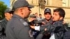 Полиция в Азербайджане массово задерживает активистов перед протестным митингом 19 октября