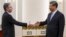 Энтони Блинкен и Си Цзиньпин на встрече в Пекине 19 июня 2023 года. Фото: AP
