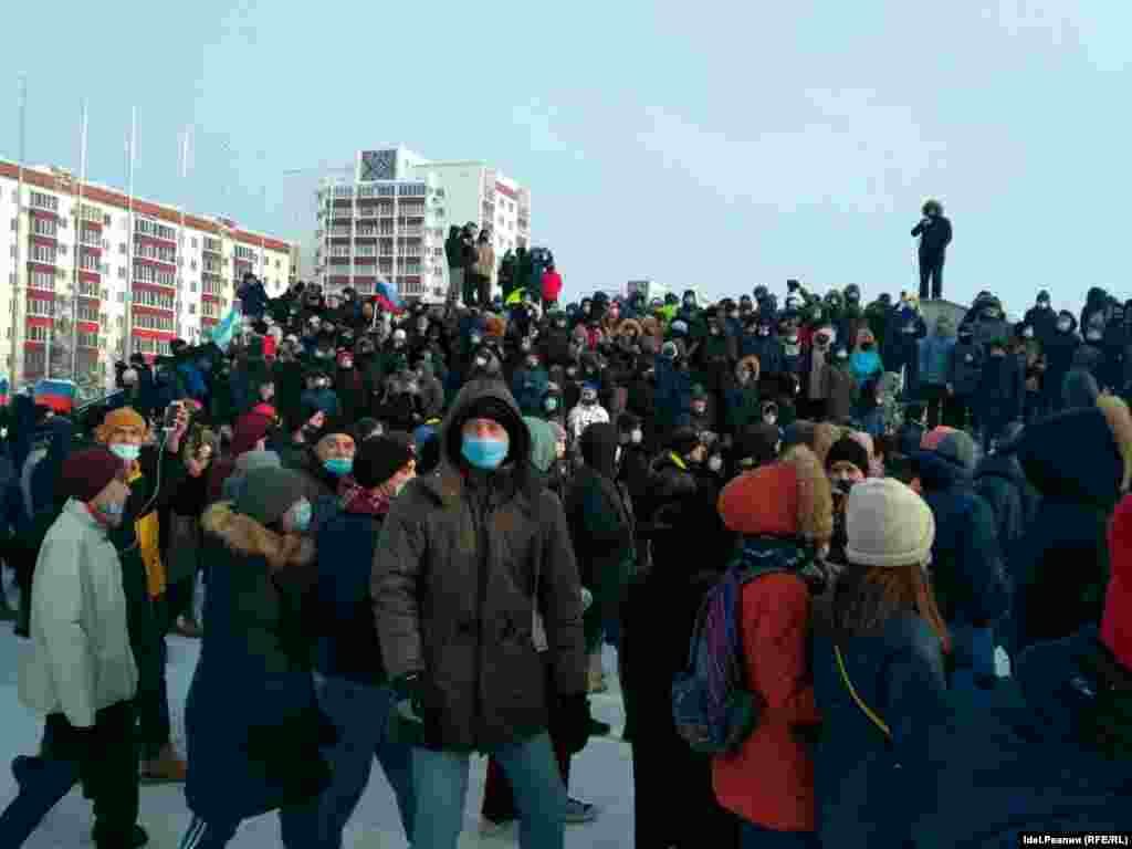 In the region of&nbsp; Bashkortostan, just north of Kazakhstan, pro-Navalny demonstrators gathered in the regional seat, Ufa. Ten detentions were reported there by non-governmental police-monitor OVD-Info, as of 1:30 p.m., Moscow time.&nbsp;