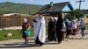 В Бурятии священники провели крестный ход против рака по просьбе местных властей