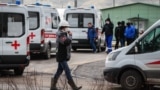 "Медсестра попросила меня оставаться дома". Что происходит с бывшими пациентами больницы №1 в Екатеринбурге