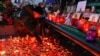 В Кемерове похоронили 13 жертв пожара в торговом центре