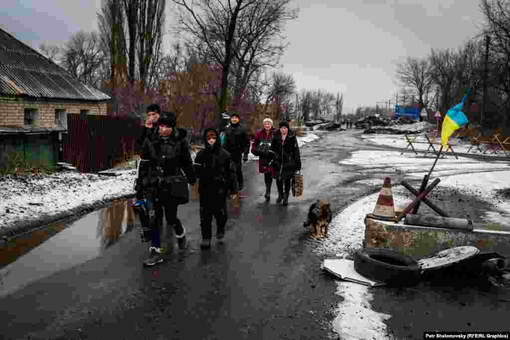 Жители деревни Чернухино прошли 5 км пешком, чтобы успеть на эвакуацию из Дебальцево&nbsp;