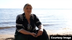 Катерина у Киевского моря (водохранилища)