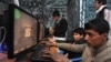 Россияне сочли интернет и компьютерные игры главными угрозами для молодежи
