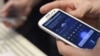 Казахским чиновникам запретили смартфоны на работе