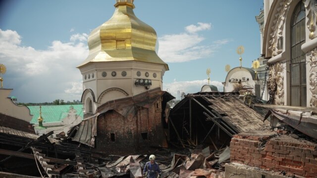 "Если бы загорелся иконостас, пожар было бы не остановить". Как будут восстанавливать Киево-Печерскую лавру