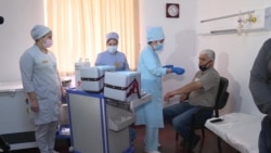 В Таджикистане снова есть ковид. Власти зовут прививаться китайской вакциной