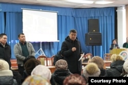 Заместитель председателя кабмина на встрече с коллективом лампового завода. 2 января 2026 года