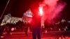 В Белграде протестующие против карантина попытались ворваться в парламент. 24 человека задержаны