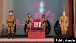 Прощание в центре досуга села Тигиль с Николаем Шишкиным