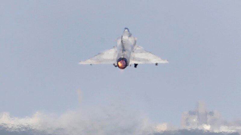 V Ukrajini strmoglavil lovec Mirage-2000, pilot se je katapultiral