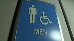 Трансгендерам Северной Каролины отказали в праве выбора туалета
