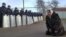 Разгон цыганских протестов в поселке Плеханово в Тверской области, март 2016 года 