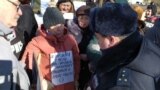 "Осторожно! У меня пластиковый стаканчик!"