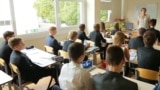 Чистка нелояльных: в Латвии могут начать увольнять учителей за их взгляды