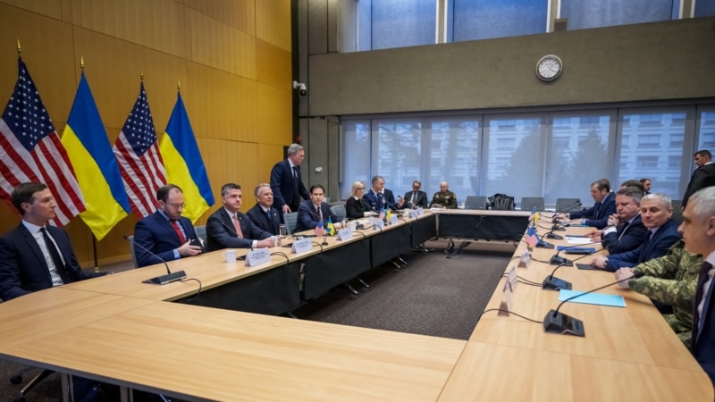 FT: после переговоров в Женеве мирный план Трампа из 28 пунктов сократился до 19