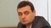 Во Владивостоке задержали депутата КПРФ Артема Самсонова. В СК заявили, что он показывал ребенку "предмет интимного характера"