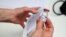 HUNGARY/VACCINATION
Oltás egy székesfehérvári háziorvos a rendelőjében 2021. március 17-én.