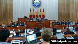 Заседание парламента (Жогорку Кенеша) Кыргызстана