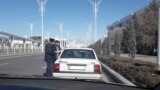 Полиция в столице Туркменистана останавливает женщин за рулем и отбирает у них водительские права