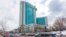 MOSCOW, RUSSIA - MARCH 13, 2019: The building of the largest Bank in Russia Sberbank on Vavilov street near the metro Leninsky Prospekt in Moscow - Изображение 