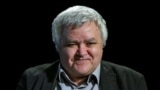 Максим Кронгауз: "Не феминитивы вызывают бурную реакцию, а продавливание их в русский язык"