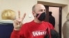 В Беларуси по делу о клевете на милиционеров на 2,5 года осудили бывшего владельца "Новой газеты Сморгони" 