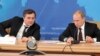 Сурков заявил, что России "тесно" в границах "похабного" Брестского мира
