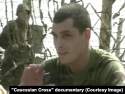Молодой Демурчиев в фильме "Кавказский крест" Александра Сладкова про вторую войну в Чечене