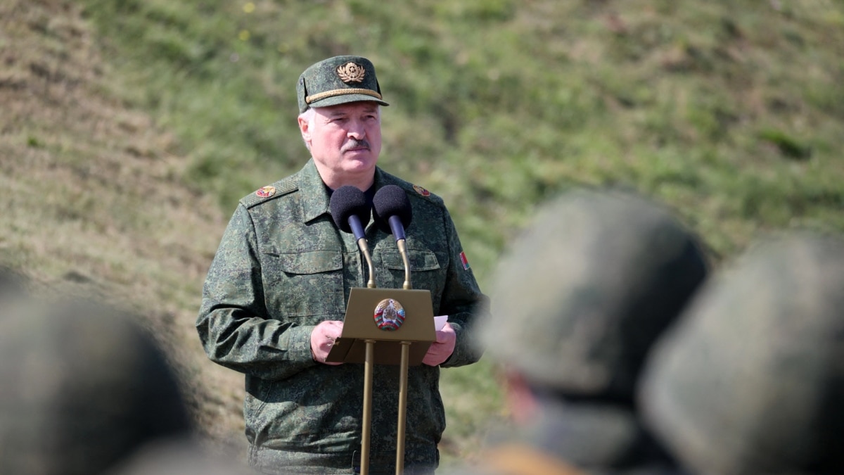 Россия вводит войска на Украину: онлайн-трансляция