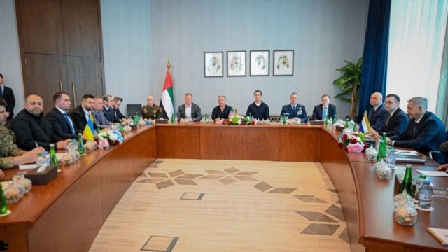 Что известо о новом раунде переговоров Украины, США и РФ в Абу-Даби