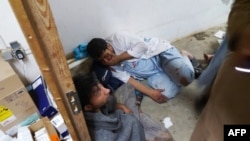 В результате бомбардировки больницы на севере Афганистана погибли 19 человек, в том числе по меньшей мере 12 сотрудников международной благотворительной организации "Врачи без границ" и семь пациентов