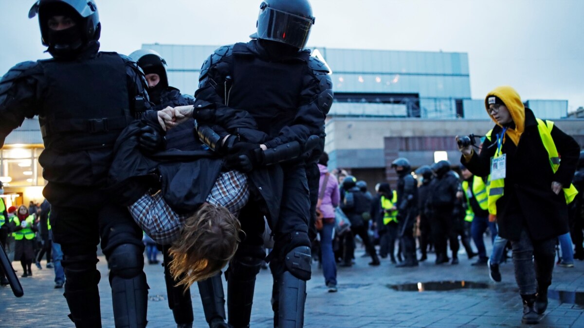 Более 1400 человек задержаны в день митингов в поддержку Навального. Главное