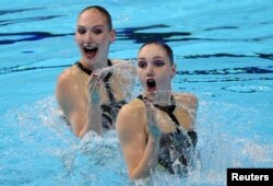 Светлана Колесниченко и Светлана Ромашина на чемпионате мира в Южной Корее, 2019 год. Фото: Reuters