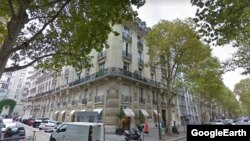 Дом в Париже, где находится квартира, принадлежащая Солоцинской